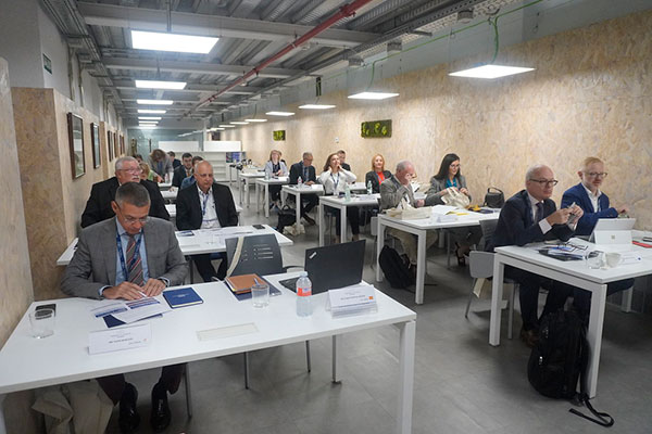 Las EFS de la UE analizan en Madrid los retos de la auditoría sobre el fenómeno migratorio Las EFS de la UE analizan en Madrid los retos de la auditoría sobre el fenómeno migratorio